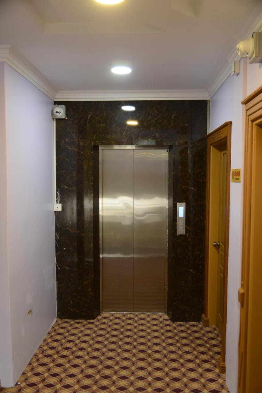 Win Star Hotel Mandalay Buitenkant foto
