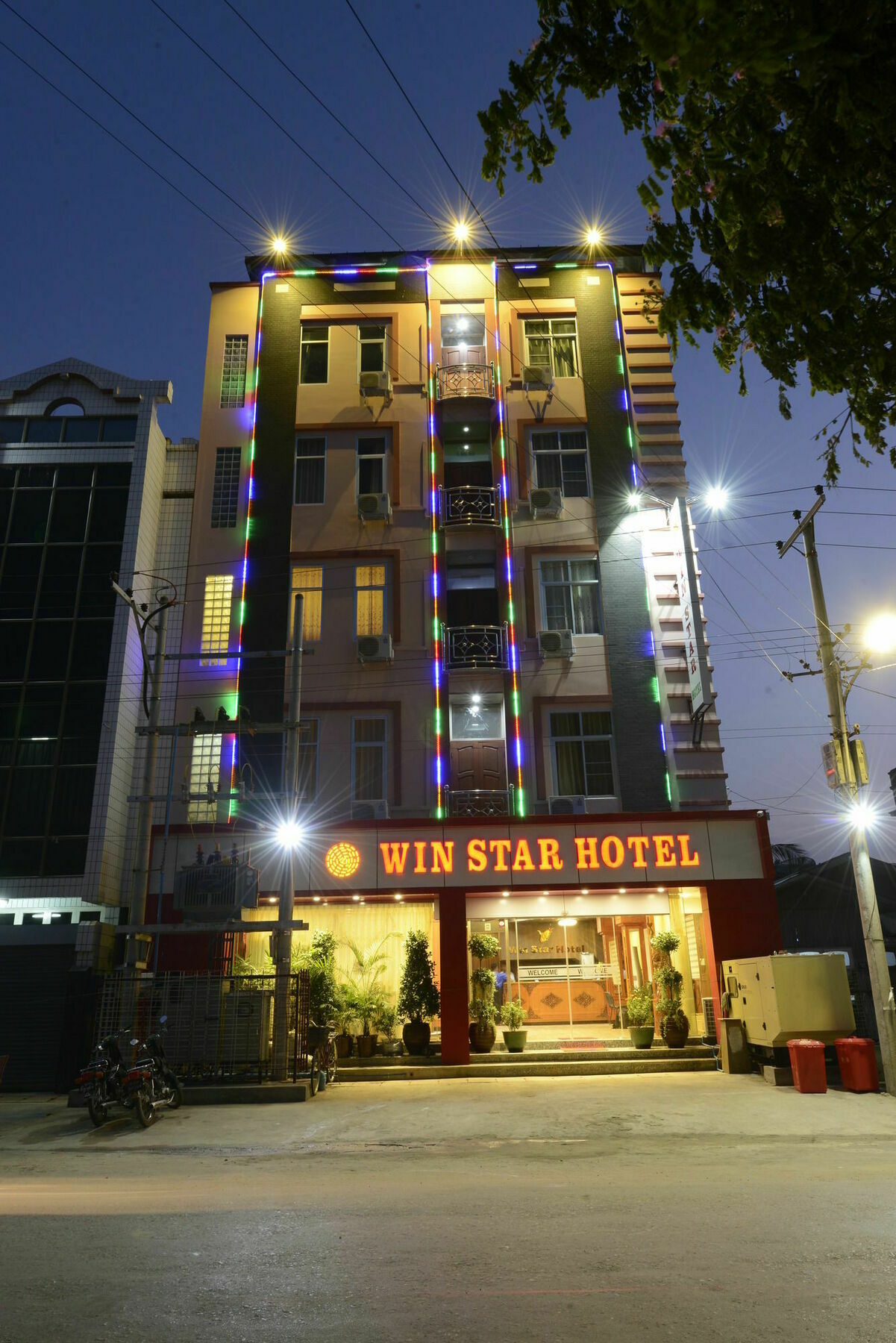 Win Star Hotel Mandalay Buitenkant foto